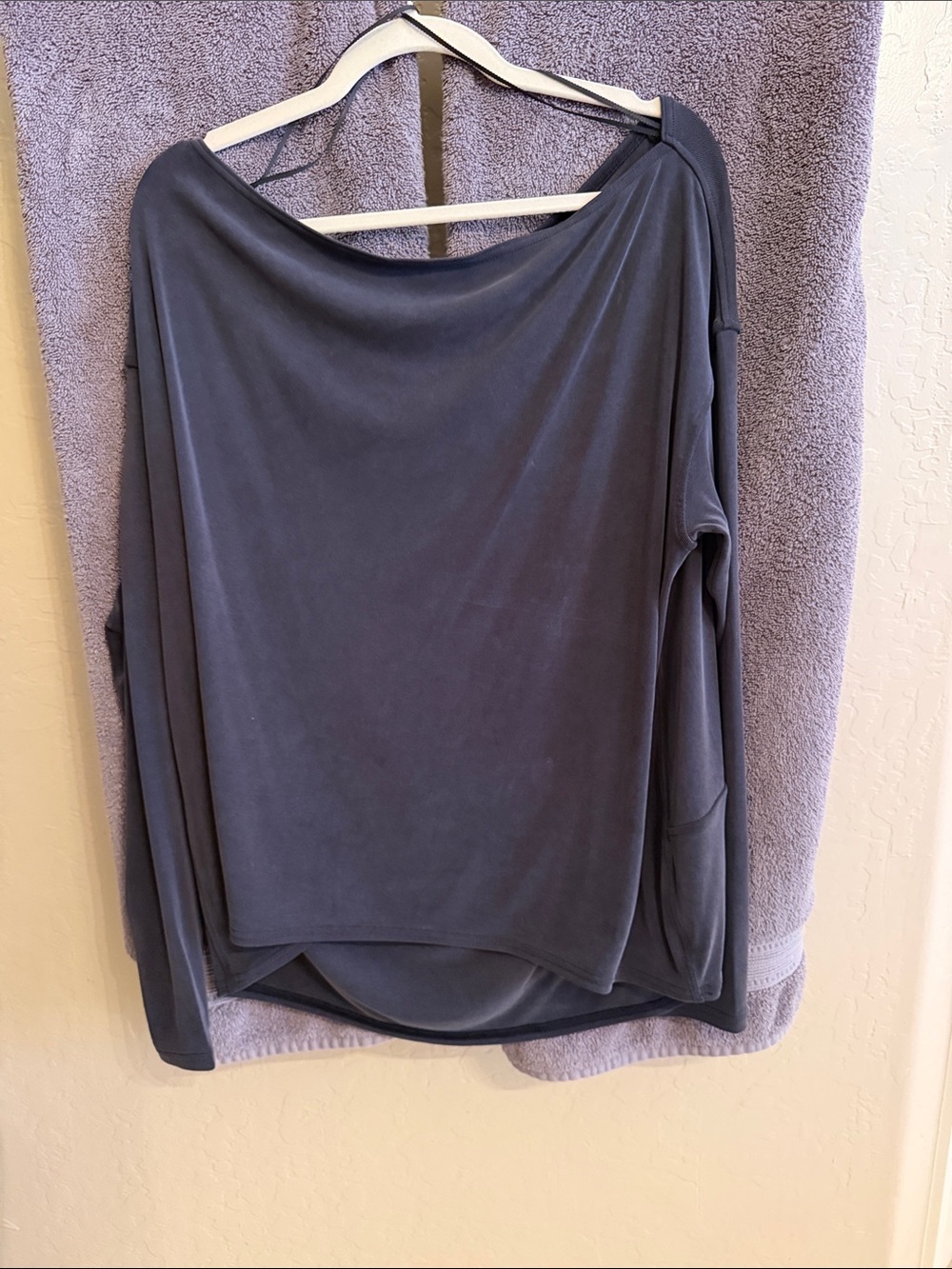 lululemon athletica Slate Gray Off-Shoulder Tunic Top